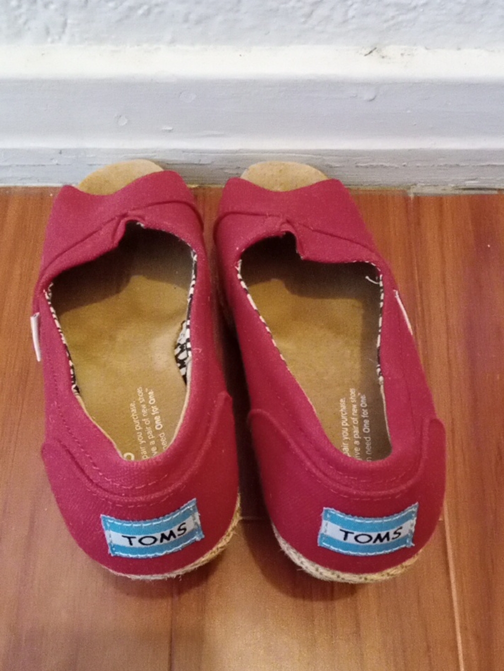TOMS Womens Burgundy Canvas Slip-On Wedges